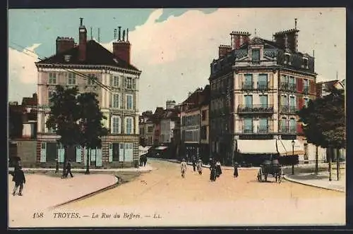 AK Troyes, La Rue du Beffroi