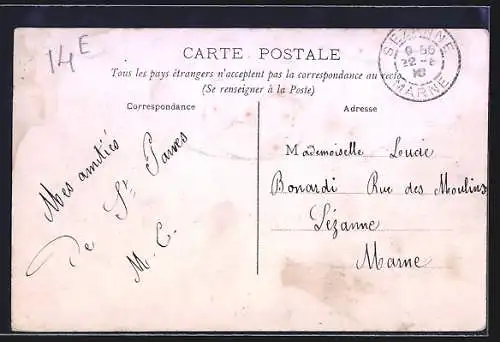 AK Saint-Parres-aux-Vaudes, Grande rue, côté sud, avec arbres et maisons