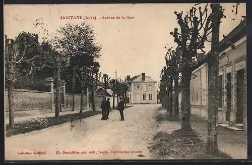 AK Saint-Lyé, Avenue de la Gare