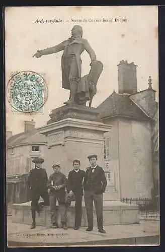 AK Arcis-sur-Aube, Statue du Conventionnel Danton