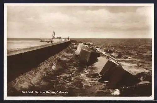 AK Osternothafen, Wellenbrecher