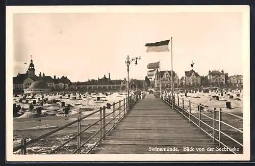 AK Swinemünde, Blick von der Seebrücke