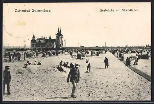 AK Swinemünde, Seebrücke mit Strandleben