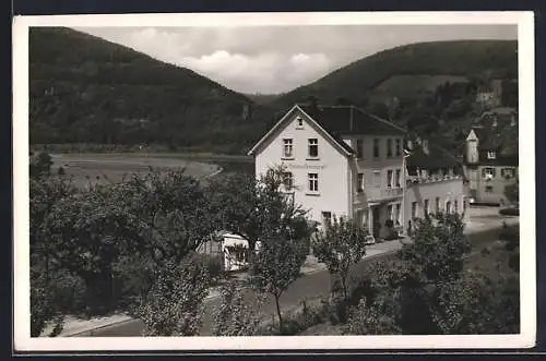 AK Neckarsteinach, Hotel Schwalbennest mit Vierburgenblick