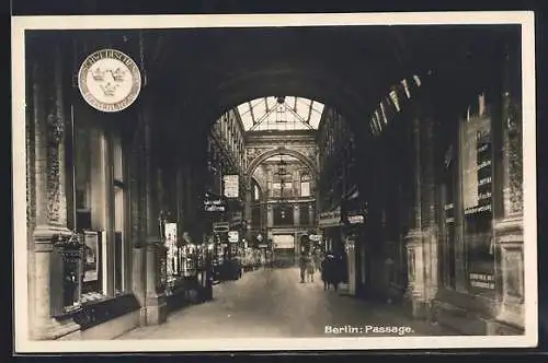 AK Berlin, Blick in die Passage, Friedrichstrasse