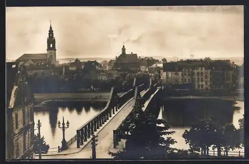 AK Crossen a. Oder, Blick vom Krieger-Denkmal mit Brücke