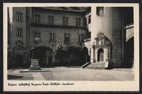 AK Küstrin, Schlosshof, Kurprinz Friedrich Wilhelm-Denkmal