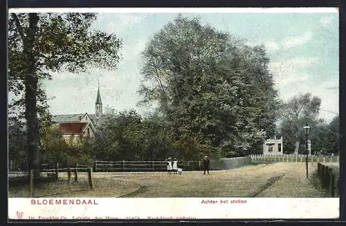 AK Bloemendaal, Achter het station