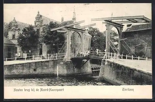 AK Zierikzee, Houten brug bij de Noord-Havenpoort