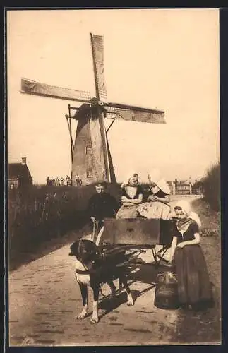 AK Zeeland, Walchersche Hondenkar, Hundegespann vor einer Windmühle