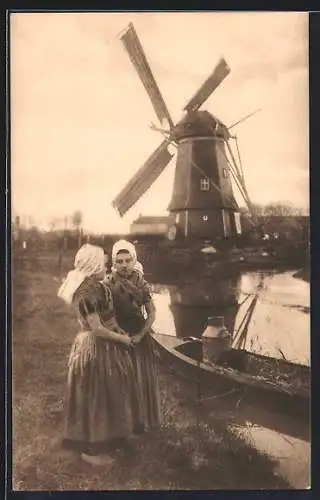 AK Zeeland, Molen Aagtekerke, Windmühle mit zwei Mädchen