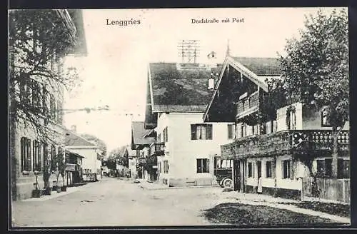 AK Lenggries, Partie an der Dorfstrasse mit Post
