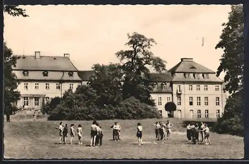 AK Karlsburg /Greifswald, Diabetikerheim mit Gymnastikwiese