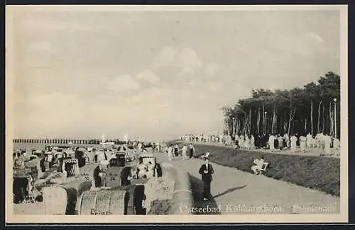 AK Kühlungsborn, Promenade am Strand mit Blick zur Seebrücke