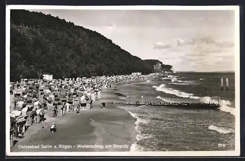 AK Sellin a. Rügen, Wellenschlag am Strande