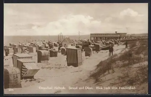 AK Ahlbeck / Ostseebad, Strand und Düne, Blick nach dem Familienbad