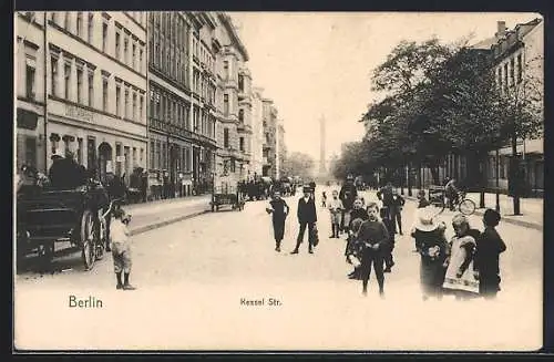 AK Berlin, Kessel Strasse mit Kindern