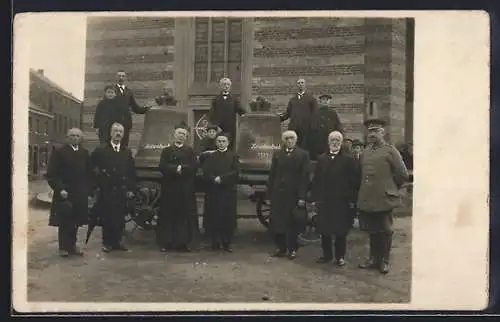 Foto-AK Korschenbroich, Priester bei der Glockenweihe