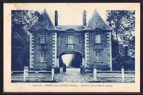 AK Pont-sur-Seine, Entrée de la Belle-Allée