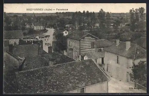 AK Brevonnes, Panorama du village avec toits et arbres en arrière-plan
