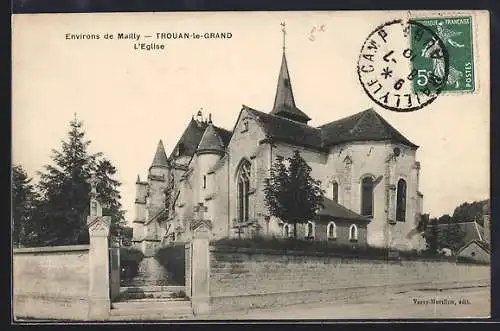 AK Trouan-le-Grand, L`Église
