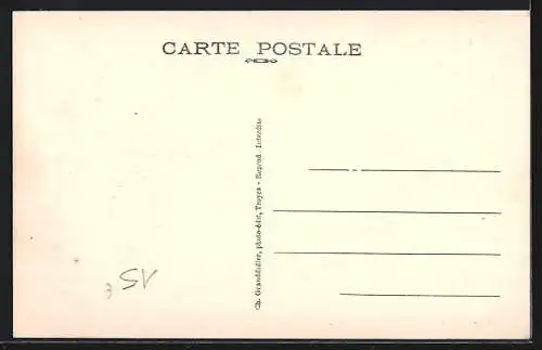 AK Rigny-le-Ferron, Les Promenades