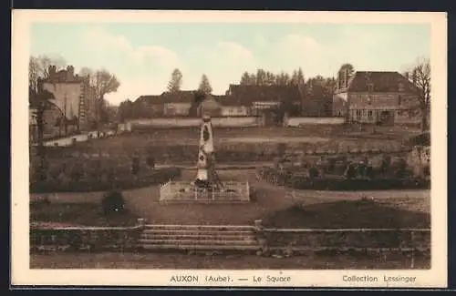 AK Auxon, Le Square et son monument