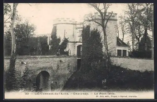 AK Chacenay, Le Pont-levis du château en automne