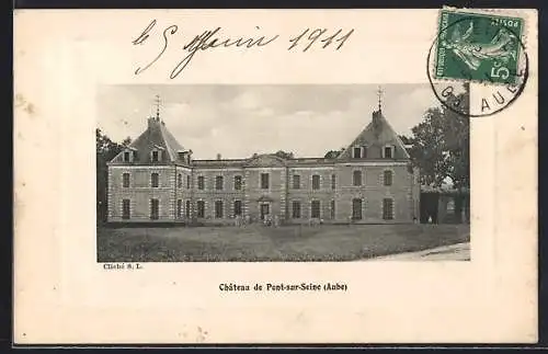 AK Pont-sur-Seine, Château de Pont-sur-Seine avec jardin en facade