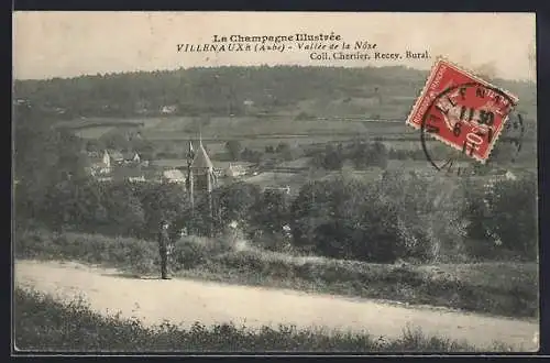 AK Villenauxe, Vue sur la vallée de la Noxe et l`église dans la campagne environnante