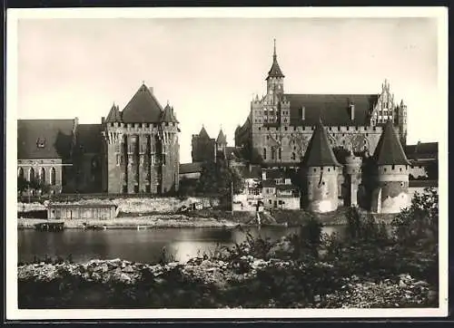 AK Marienburg / Malbork, Haupthaus des deutschen Ritterordens, Hoch- und Mittelschloss, Westseite
