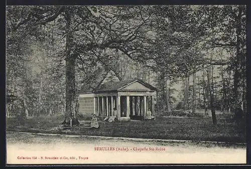 AK Bérulles, Chapelle Ste-Reine au milieu de la forêt