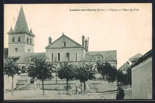 AK Loches-sur-Ource, L`Église et l`Hôtel de Ville