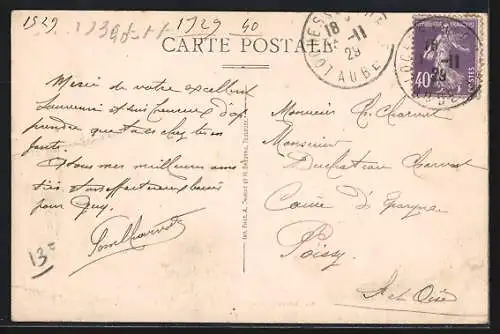 AK Loches-sur-Ource, L`Église et l`Hôtel de Ville