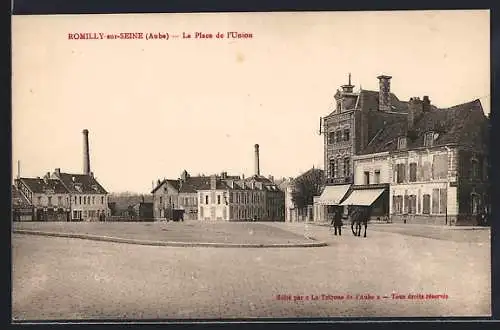 AK Romilly-sur-Seine, La Place de l`Union avec bâtiments environnants