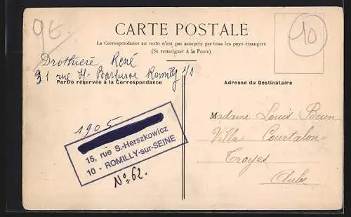 AK Romilly, L`Alcazar d`été entouré d`arbres