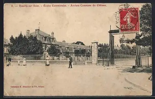 AK Romilly-sur-Seine, Écoles Communales, Anciens Communs du Château
