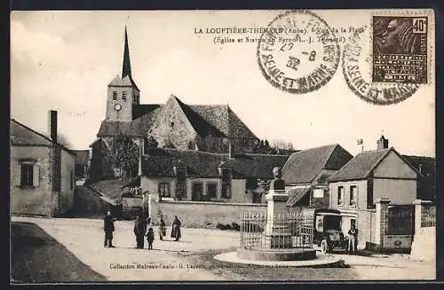 AK La Louptière-Thénard, Vue de la place avec l`église et statue de Baron