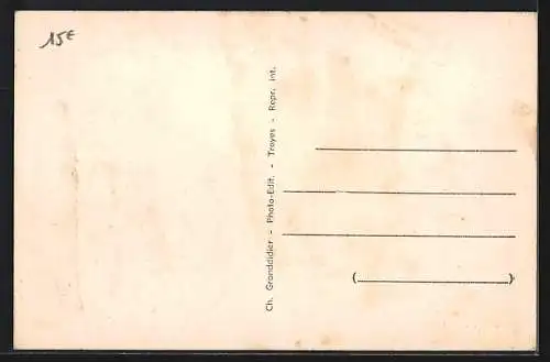 AK Polisy, Grande Rue au Centre