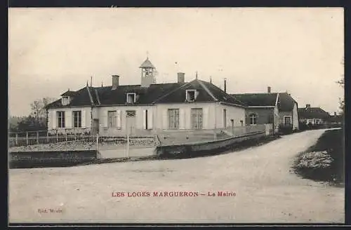 AK Les Loges Margueron, La Mairie