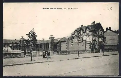 AK Romilly-sur-Seine, Les Écoles