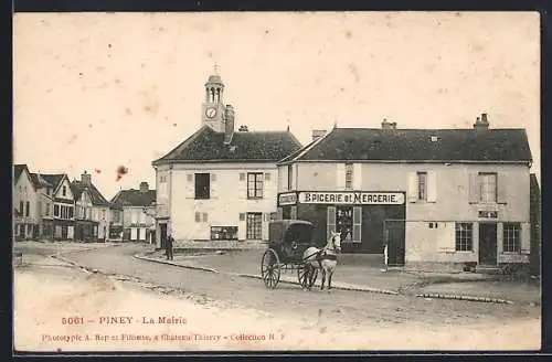 AK Piney, La Mairie et l`épicerie avec une calèche devant