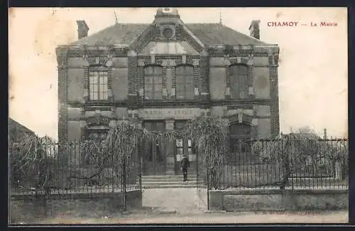 AK Chamoy, La Mairie et son entrée principale