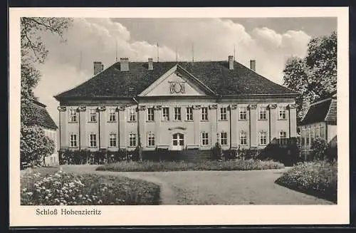 AK Hohenzieritz, Schloss
