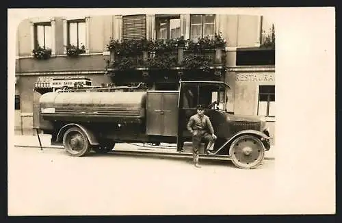 Foto-AK Henschel-LKW als Shell-Tanker