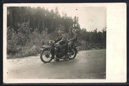 Foto-AK Motorrad DKW Super Sport 500, Tankstellen-Schild Dapolin