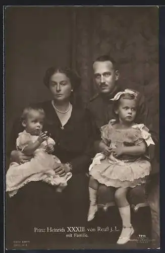 AK Prinz Heinrich XXXIII. von Reuss mit Familie