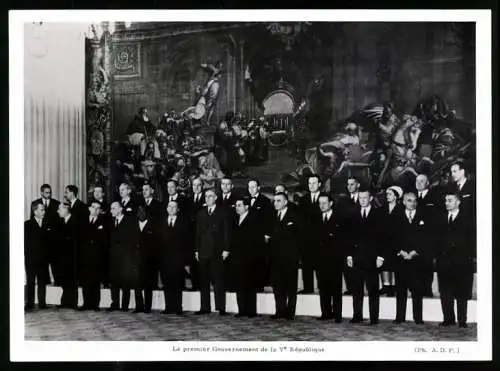 Fotografie Le Premier Gouvernement de la Republique