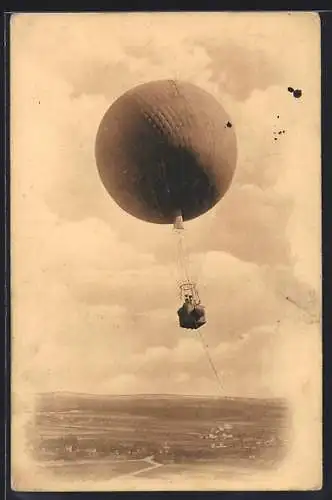 Foto-AK Ballon in der Luft