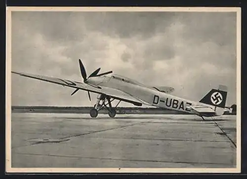 AK Flugzeug Junkers-Ju 49 auf Rollfeld